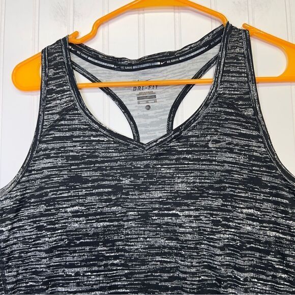 Nike running drip fit XL - Picture 2 of 14